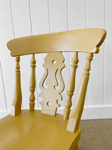 A Vintage Set of 4 Mustard Yellow Farmhouse Fiddleback Chairs