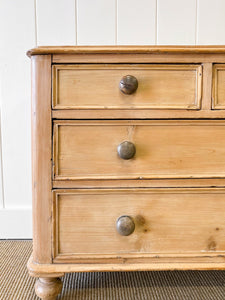 A Rustic Antique English Pine Chest of Drawers Dresser c1890