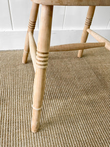 A Set of 6 Fiddleback Chairs