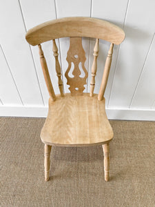 A Set of 6 Fiddleback Chairs