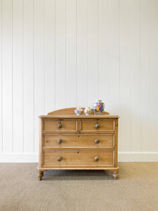 An Antique English Light Pine Chest of Drawers Dresser c1890 with Gallery