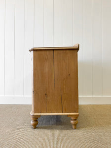 An Antique English Light Pine Chest of Drawers Dresser c1890 with Gallery