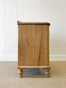 An Antique English Light Pine Chest of Drawers Dresser c1890 with Gallery