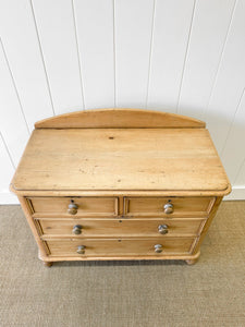 An Antique English Light Pine Chest of Drawers Dresser c1890 with Gallery