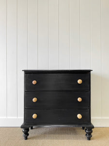 An Antique English Pine Narrow Chest of Drawers/Dresser c1890