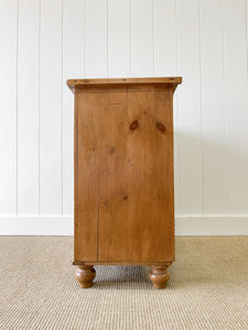 An Antique English Pine Chest of Drawers Dresser Tulip Feet c1890