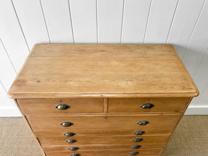 A 19th Century English Pine Chest of Drawers/Dresser