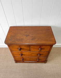 A Small and Delightful Antique English Mahogany Chest of Drawers Dresser or Nightstand