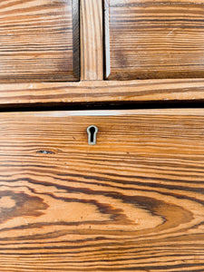 An Antique English Pine Chest of Drawers Dresser c1890