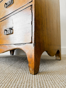An Early 19th Century English Chest of Drawers