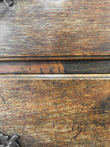 An Early 19th Century English Country Made Oak Chest of Drawers or Dresser