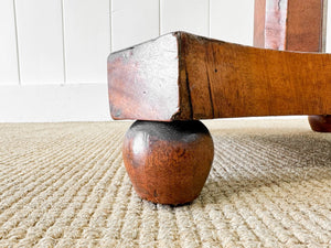 A Delightful Mahogany Pedestal Table c1835