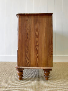An Antique English Pine Chest of Drawers Dresser with Wooden Knobs c1890