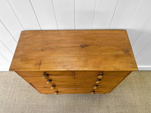A 19th Century English Pine Chest of Drawers/Dresser