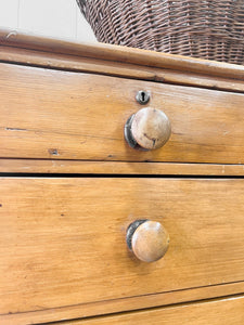 A 19th Century English Pine Chest of Drawers/Dresser