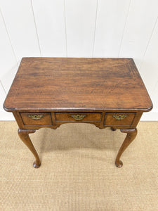 A Nice English Antique Inlaid Walnut Queen Anne Dressing Table