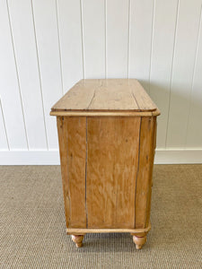 An Antique English Pine Chest of Drawers/Dresser c1890