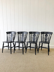 A Vintage Set of 4 Fiddleback Back Chairs