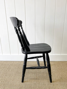 A Vintage Set of 4 Fiddleback Back Chairs