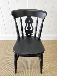 A Vintage Set of 4 Fiddleback Back Chairs