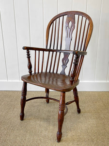 An English Oak and Elm Farmhouse Windsor Chair c1800