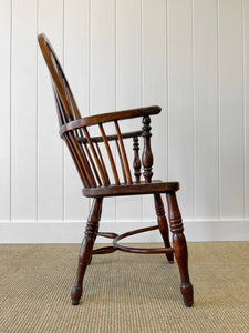 An English Oak and Elm Farmhouse Windsor Chair c1800