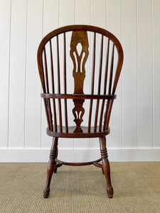 An English Oak and Elm Farmhouse Windsor Chair c1800