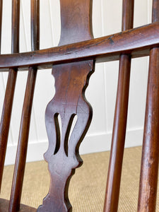 An English Oak and Elm Farmhouse Windsor Chair c1800