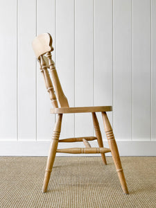 A Vintage Set of 6 Spindle Back Chairs