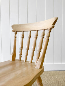 A Vintage Set of 6 Spindle Back Chairs