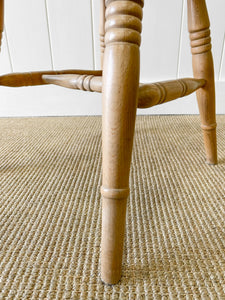 A Vintage Set of 6 Spindle Back Chairs