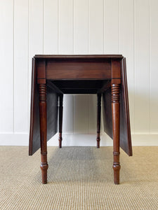 A Large English Country Mahogany Drop Leaf Table c1810