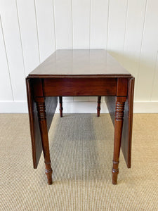 A Large English Country Mahogany Drop Leaf Table c1810