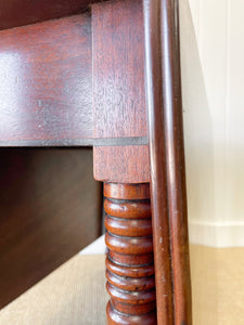 A Large English Country Mahogany Drop Leaf Table c1810