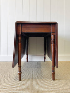 A Large English Country Mahogany Drop Leaf Table c1810