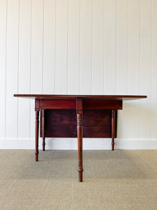 A Large English Country Mahogany Drop Leaf Table c1810