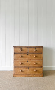 A 19th Century English Chest of Drawers/Dresser