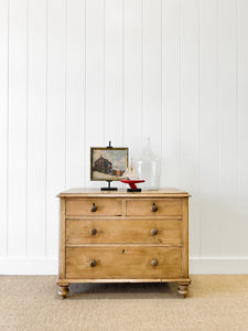 An Antique English Pine Chest of Drawers/Dresser c1890