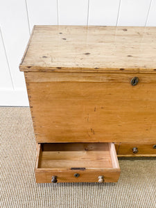 An English Pine Mule Chest Trunk or Blanket Box c1850
