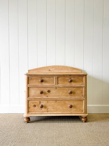 A Very Good Antique English Pine Chest of Drawers/Dresser c1890