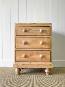 A Small and Delightful Antique English Pine Chest of Drawers Dresser Nightstand