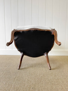 An Antique French Louis XV Style Walnut Bergere Arm Chair New Kravet Linen Upholstery
