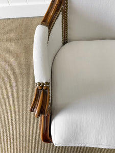 An Antique French Louis XV Style Walnut Bergere Arm Chair New Kravet Linen Upholstery