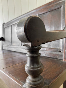 A Good 19th Century English Oak Settle