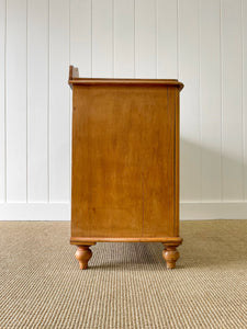 A Very Good English Pine Chest of Drawers Dresser with Wooden Knobs c1890