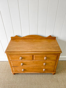 A Very Good English Pine Chest of Drawers Dresser with Wooden Knobs c1890