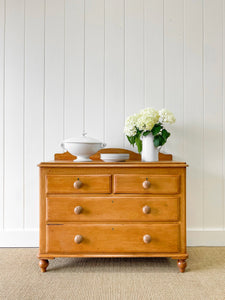 A Very Good English Pine Chest of Drawers Dresser with Wooden Knobs c1890