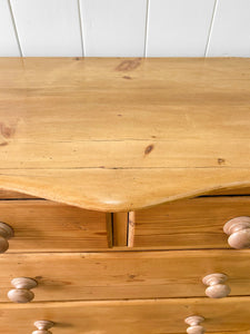 A Very Good English Pine Chest of Drawers/Dresser with Wooden Knobs c1890