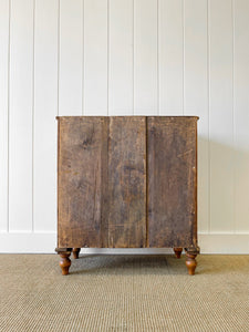An Antique English Pine Chest of Drawers/Dresser c1890