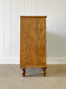 An Antique English Pine Chest of Drawers/Dresser c1890